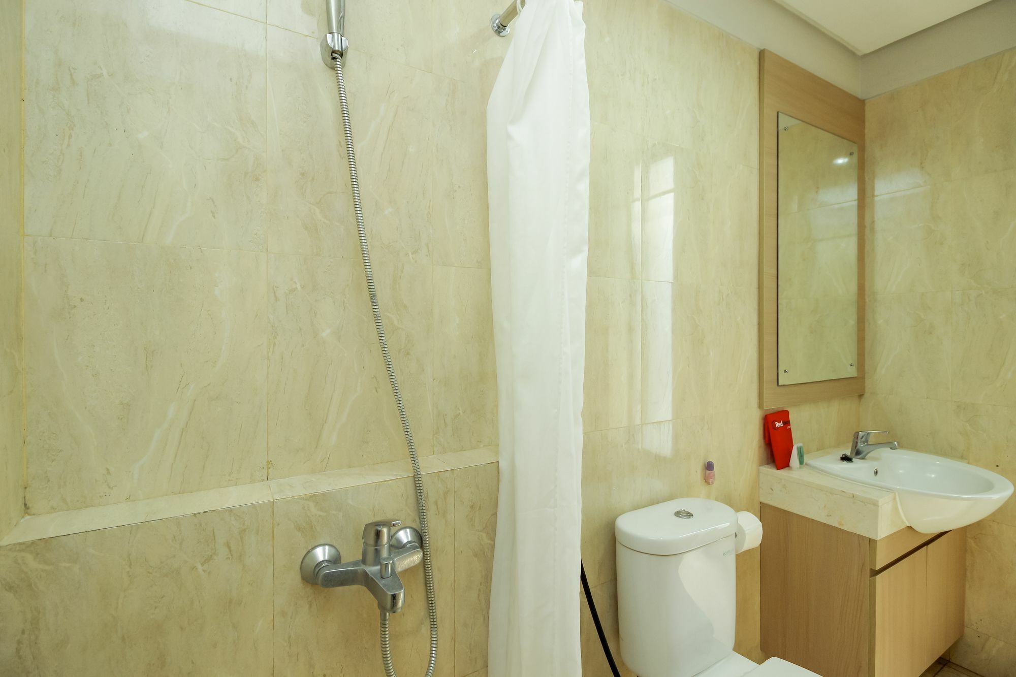 Reddoorz @ Patal Senayan 4 Hotell Jakarta Eksteriør bilde