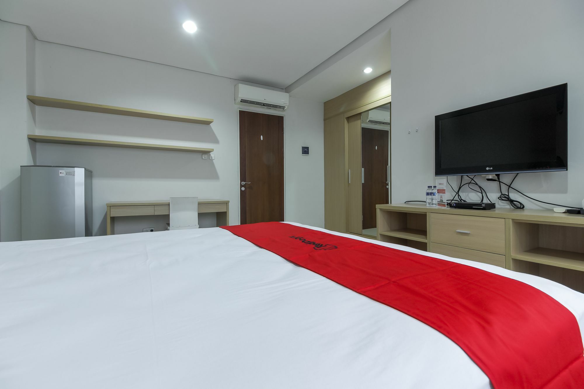 Reddoorz @ Patal Senayan 4 Hotell Jakarta Eksteriør bilde